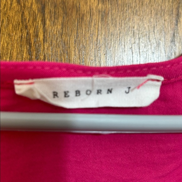 Reborn J Fuchsia Sleeveless Midi Dress - Picture 2 of 4